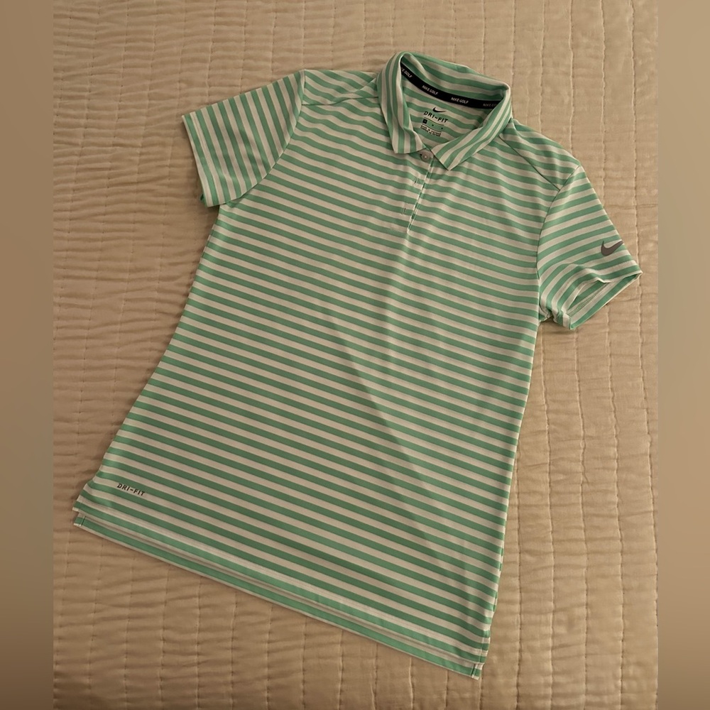 Nike ladies golf shirt